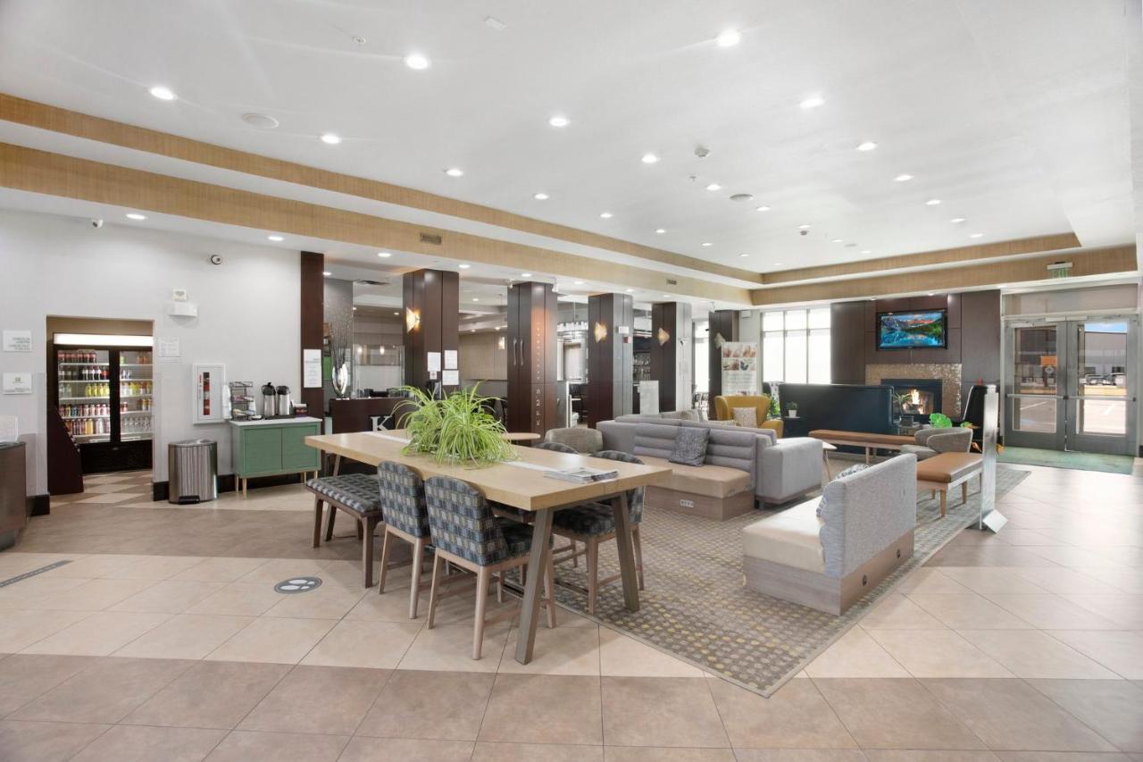 Holiday Inn Hotel & Suites Waco Northwest By Ihg Bellmead Exterior photo