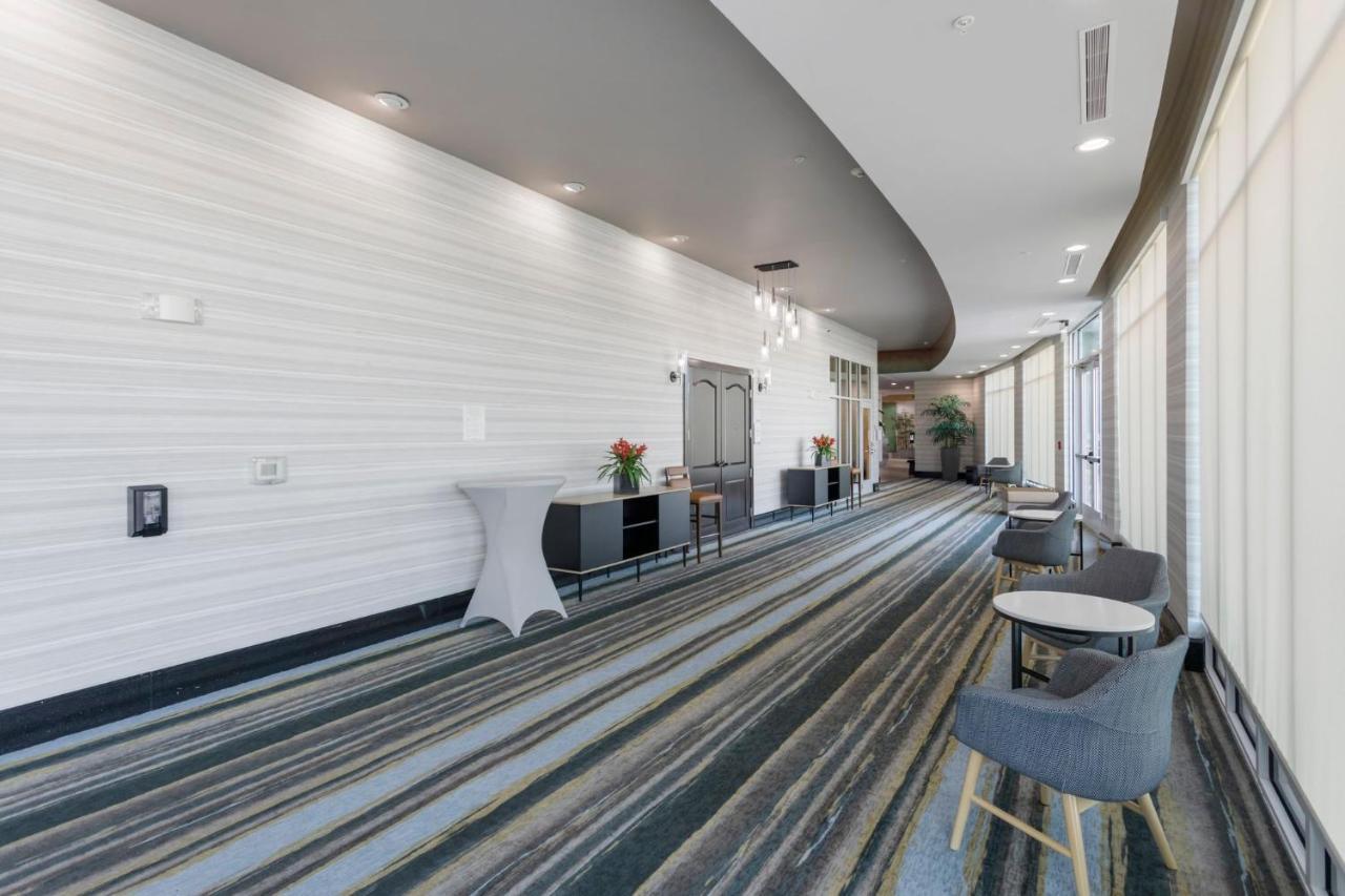 Holiday Inn Hotel & Suites Waco Northwest By Ihg Bellmead Exterior photo