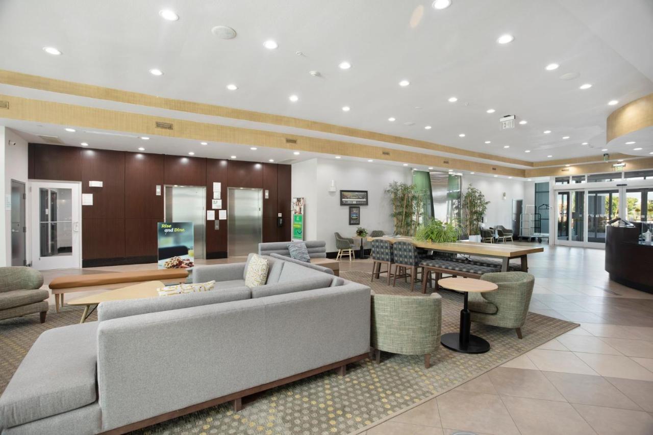 Holiday Inn Hotel & Suites Waco Northwest By Ihg Bellmead Exterior photo