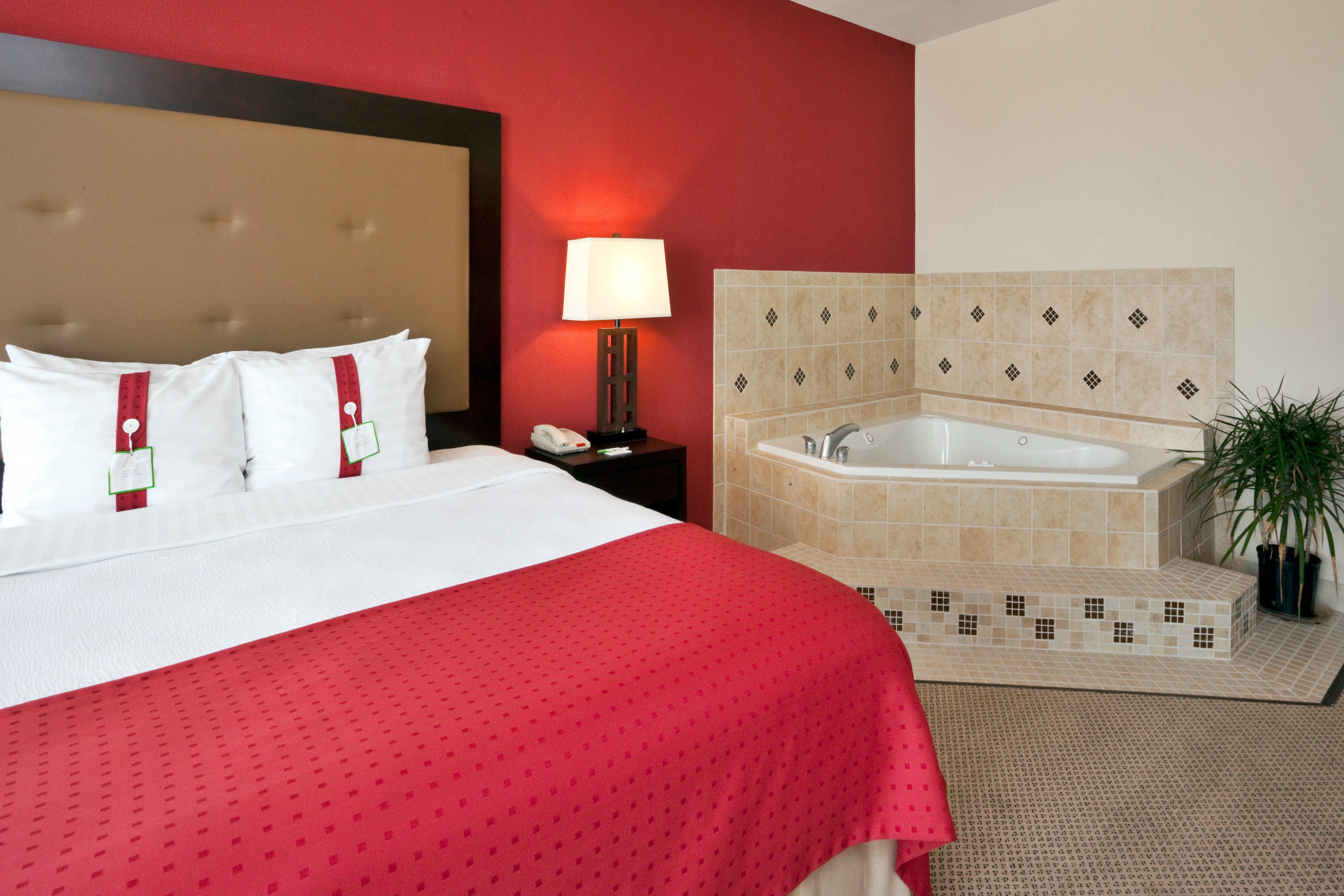 Holiday Inn Hotel & Suites Waco Northwest By Ihg Bellmead Exterior photo